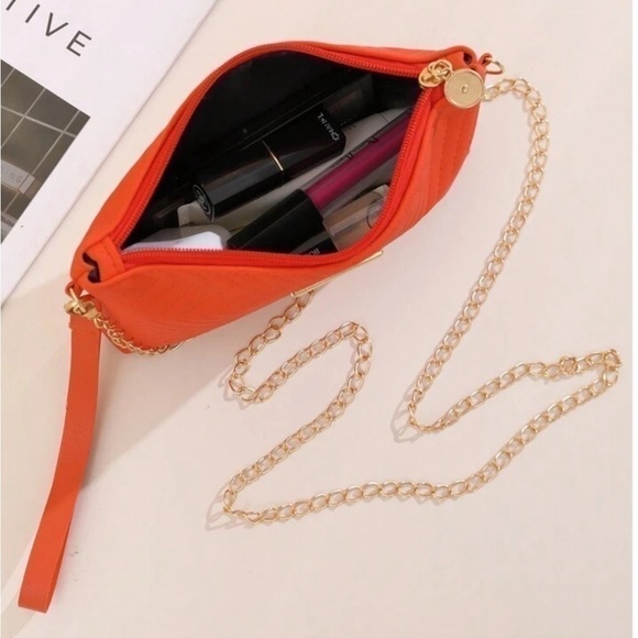 Quilted Orange Shoulder Bag with Gold Chain Strap - Chic & Versatile - Picture 4 of 7
